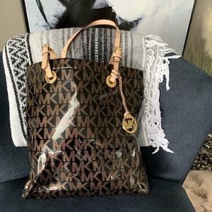 Michael Kors Tote!